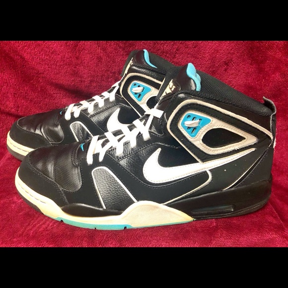 nike flight falcon size 12